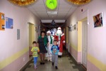 В преддверии нового 2020 года Ирбитскую ЦГБ посетил Дед Мороз и Снегурочка